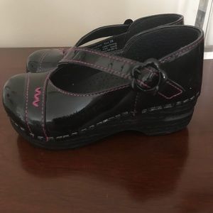 Dansko Girls Clogs